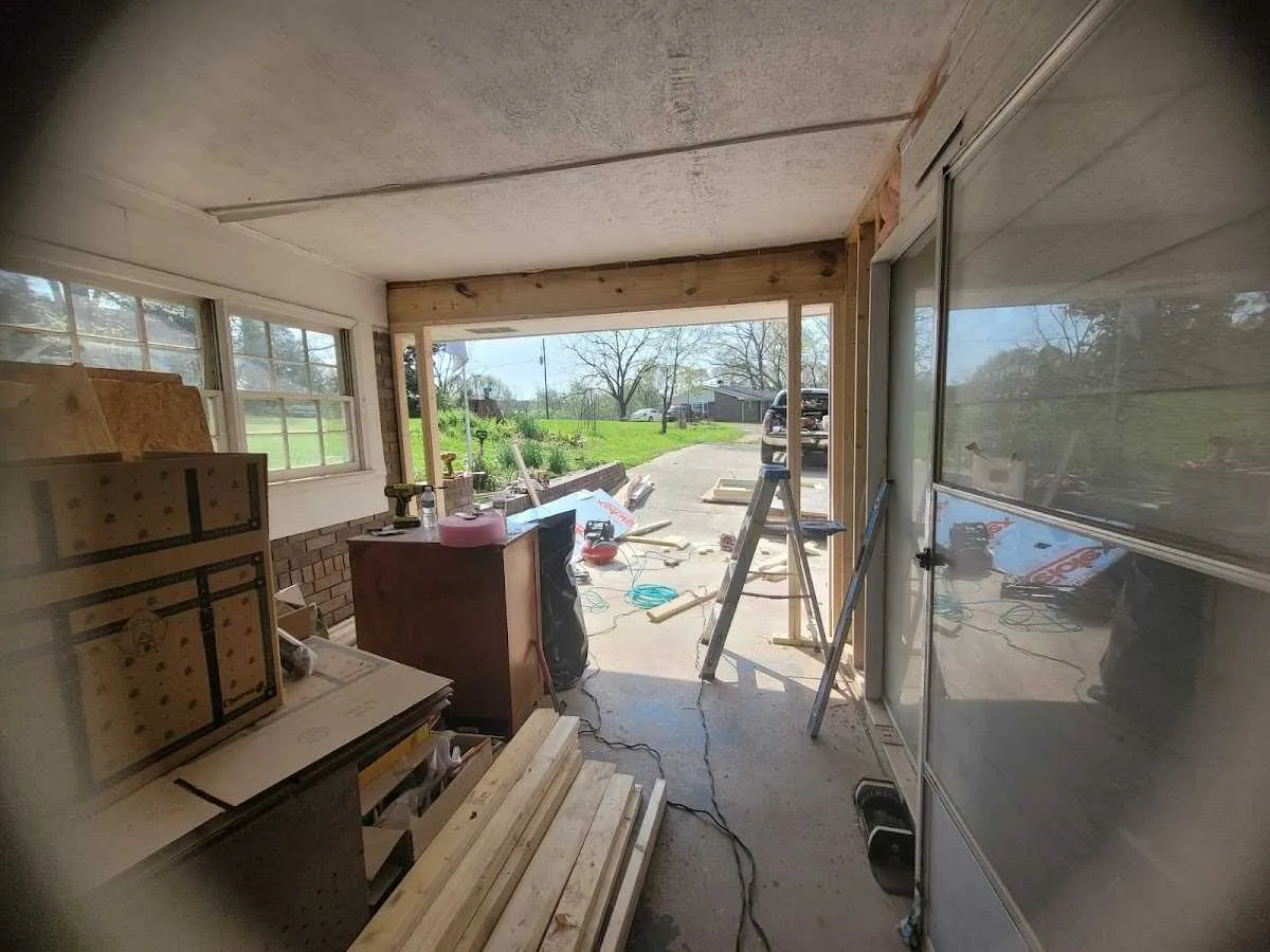 Air movers and dehumidifier for Drying & Dehumidification in Youngsville